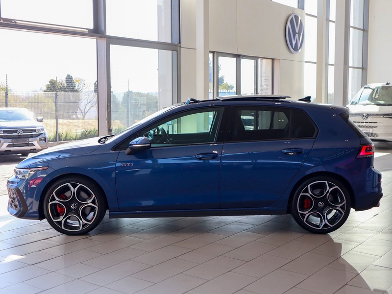 Volkswagen Golf - Hatfield VW Rivonia - Image 25