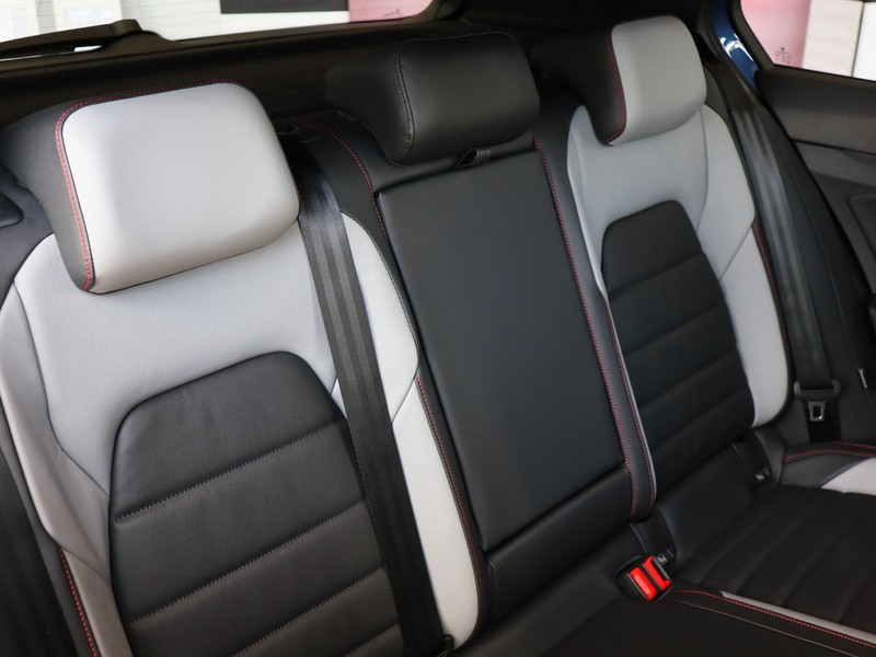 Volkswagen Golf - Hatfield VW Rivonia - Image 33