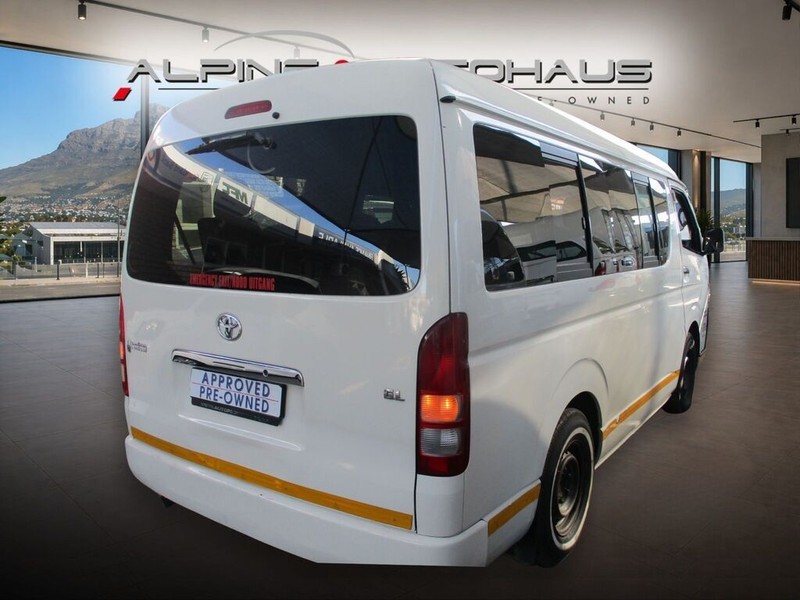 Toyota Quantum - Alpine Autohaus - Image 10