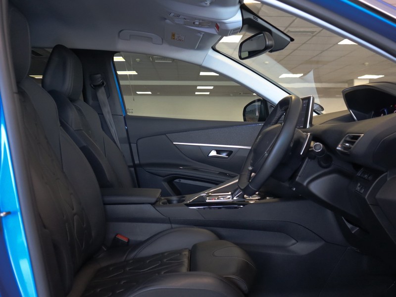 Peugeot 3008 - Hatfield VW Rivonia - Image 12