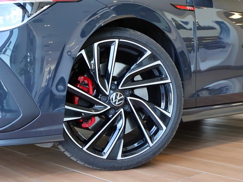 Volkswagen Golf - Hatfield VW Melrose Arch - Image 5