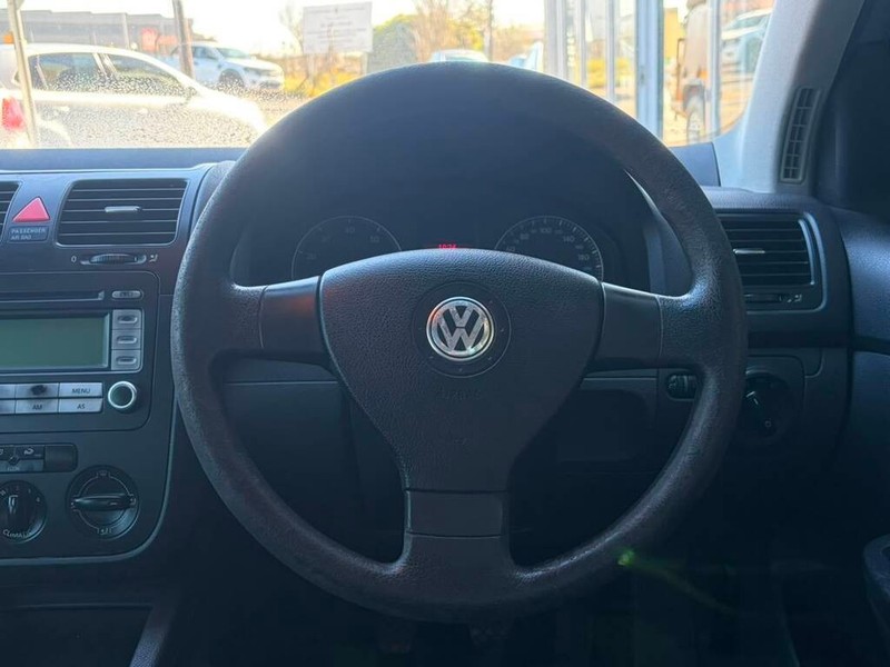 Volkswagen Golf - Authentique Autos - Image 8