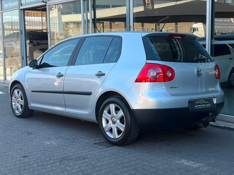Volkswagen Golf - Authentique Autos - Image 3