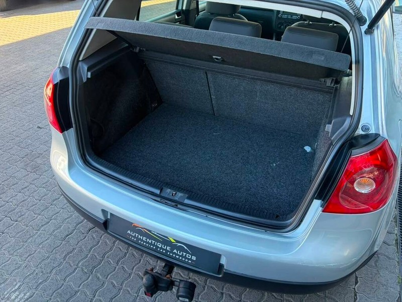 Volkswagen Golf - Authentique Autos - Image 5