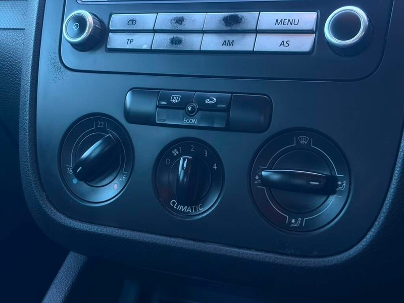 Volkswagen Golf - Authentique Autos - Image 11