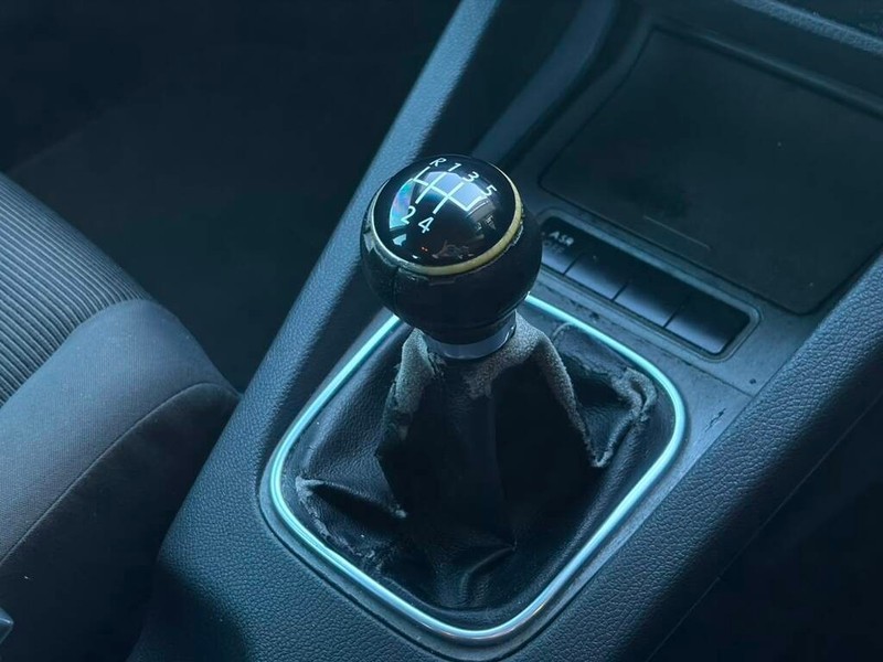 Volkswagen Golf - Authentique Autos - Image 12