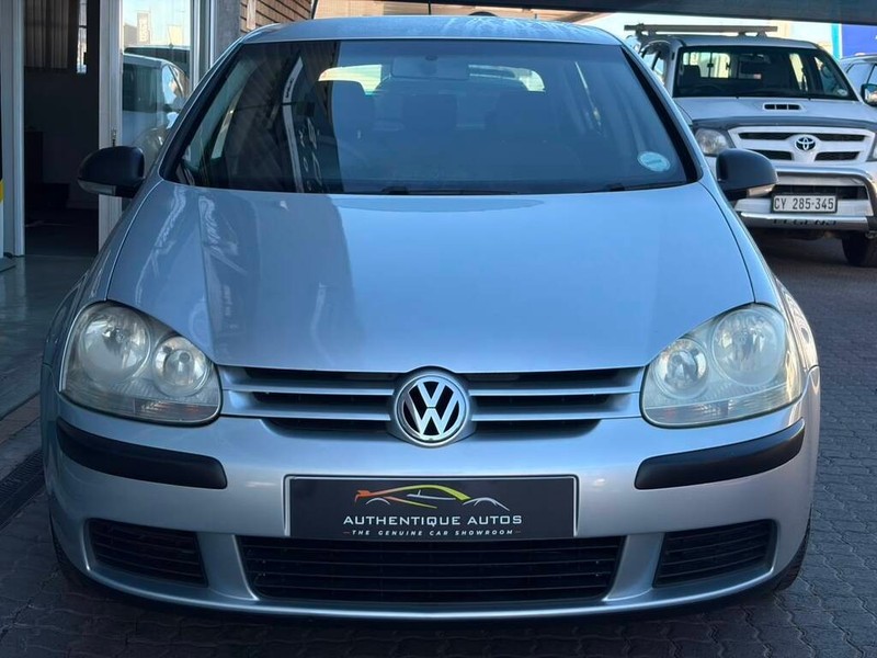 Volkswagen Golf - Authentique Autos - Image 19