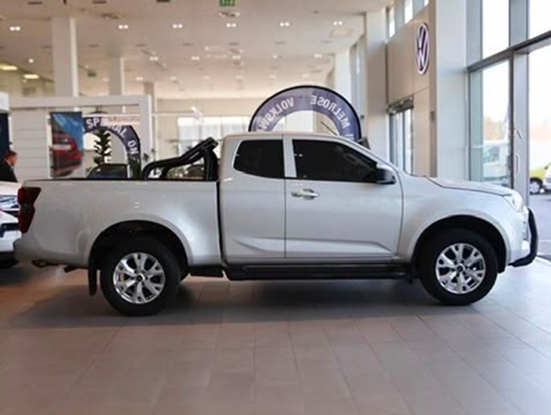 Isuzu D-Max - Hatfield VW Melrose Arch - Image 17