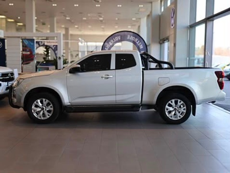 Isuzu D-Max - Hatfield VW Melrose Arch - Image 14