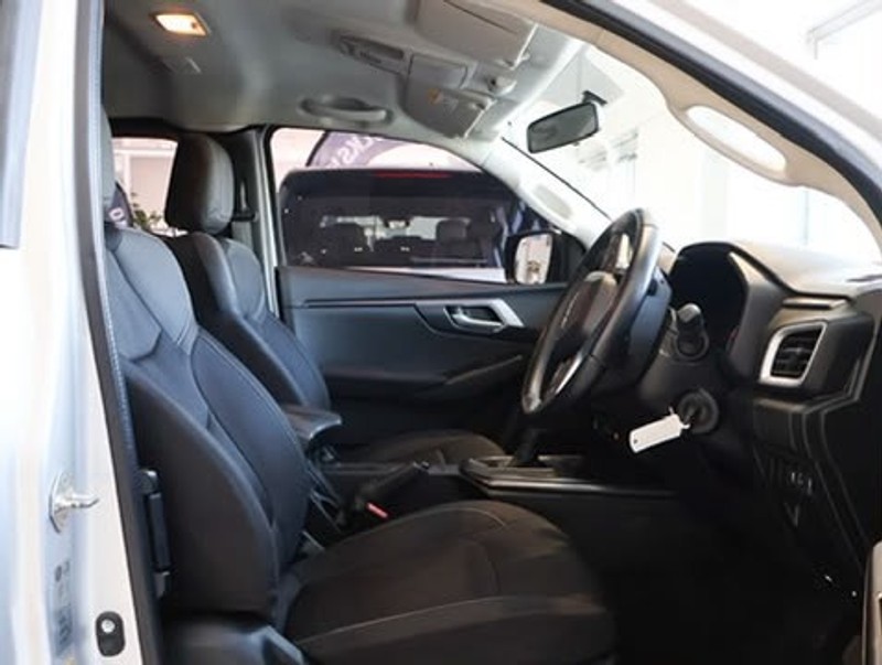 Isuzu D-Max - Hatfield VW Melrose Arch - Image 8