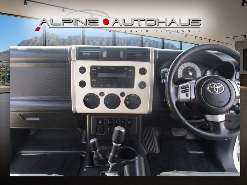 Toyota Land Cruiser - Alpine Autohaus - Image 10