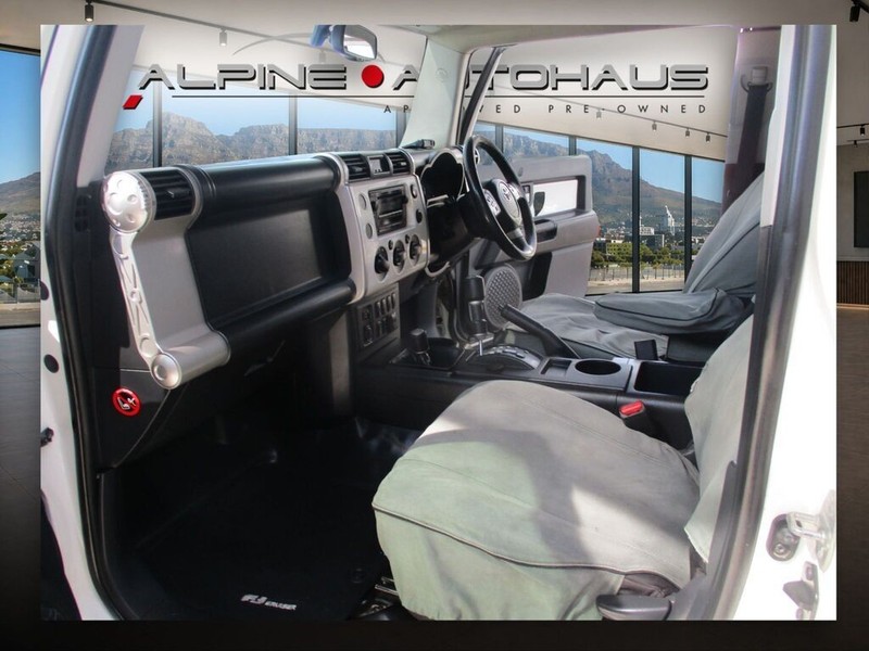 Toyota Land Cruiser - Alpine Autohaus - Image 19