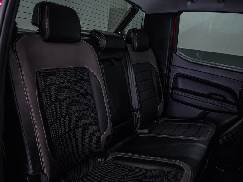 Volkswagen Amarok - Chery Waterfall - Image 28
