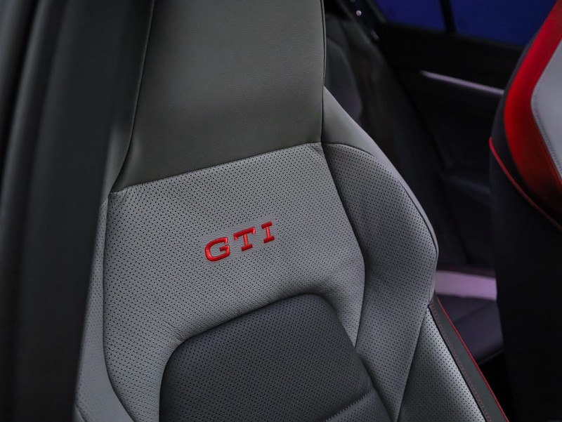 Volkswagen Golf - Hatfield VW Bryanston - Image 12