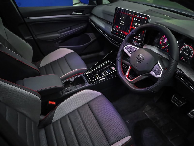 Volkswagen Golf - Hatfield VW Bryanston - Image 9