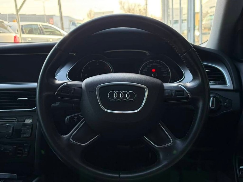 Audi A4 - Authentique Autos - Image 9