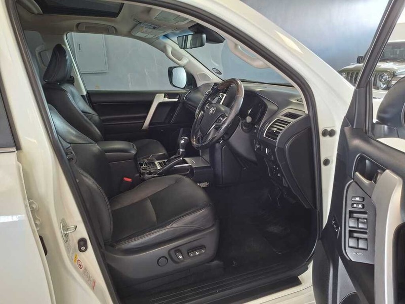 Toyota Land Cruiser Prado - Cargen Auto - Image 12