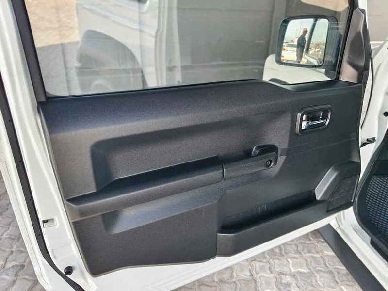 Suzuki Jimny - King Cars Bellville/Vredekloof - Image 17