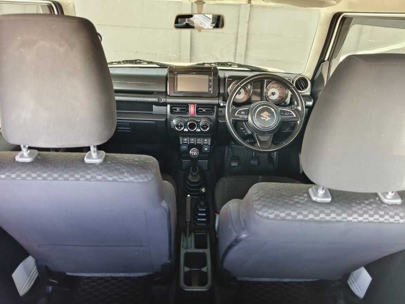 Suzuki Jimny - King Cars Bellville/Vredekloof - Image 13