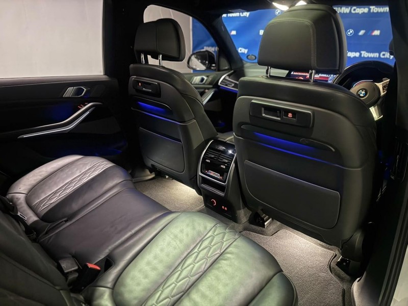 BMW X7 - BMW Cape Town City - Image 12