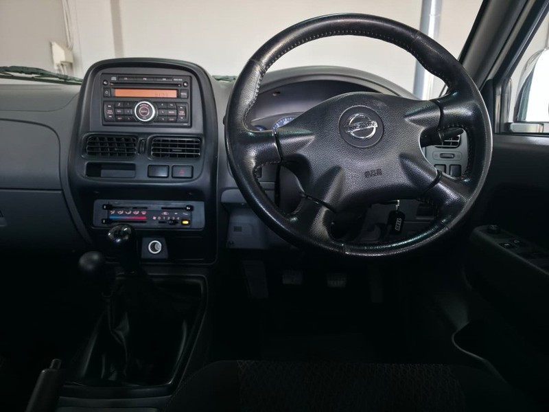 Nissan NP300 Hardbody - Auto Investments Rustenburg - Image 14