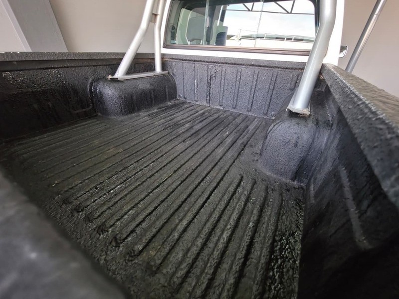 Nissan NP300 Hardbody - Auto Investments Rustenburg - Image 13