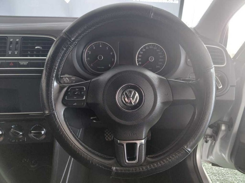 Volkswagen polo sedan - Stiaan Autos (Pty) Ltd - Image 11