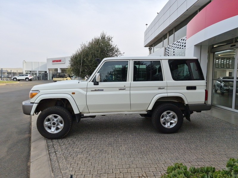 Toyota Land Cruiser - Nic Bottari Toyota - Image 16