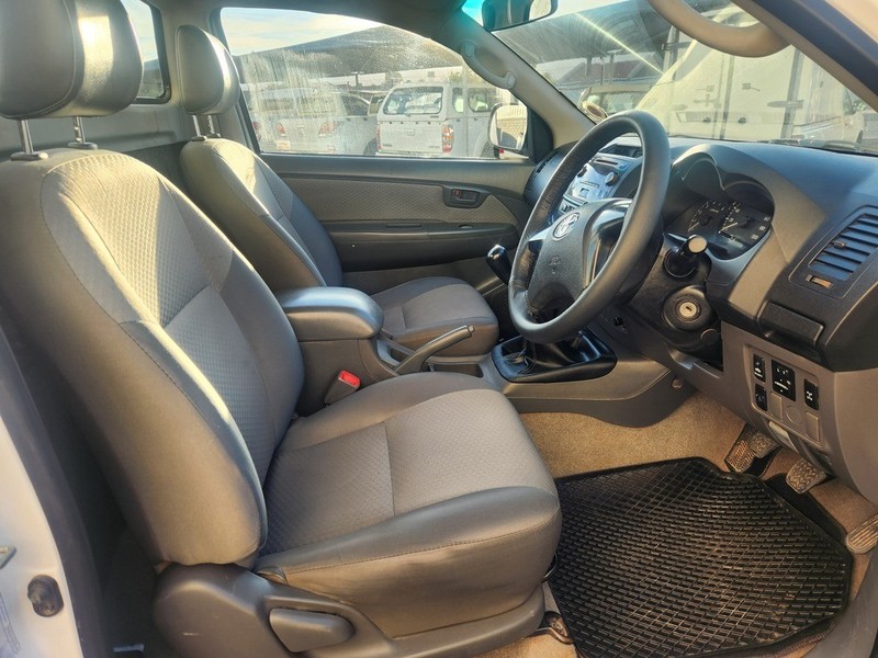 Toyota Hilux - WHEELSPOT - Image 4