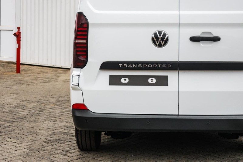 Volkswagen Transporter - Hatfield VW Commercial - Image 15