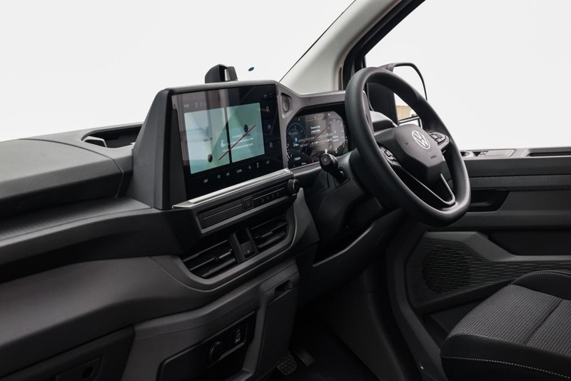 Volkswagen Transporter - Hatfield VW Commercial - Image 18