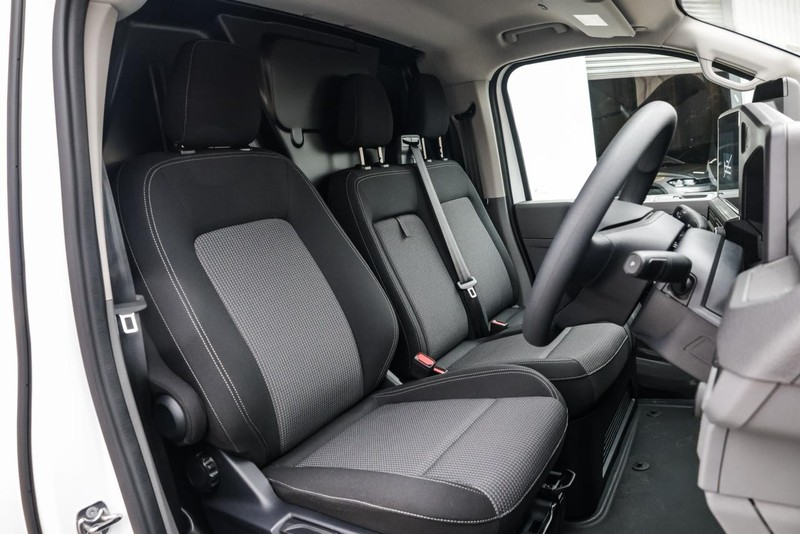 Volkswagen Transporter - Hatfield VW Commercial - Image 7
