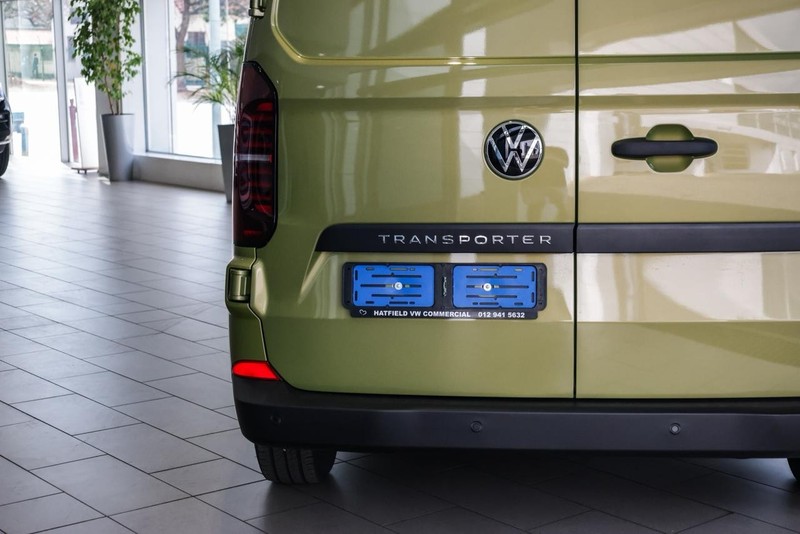 Volkswagen Transporter - Hatfield VW Commercial - Image 7