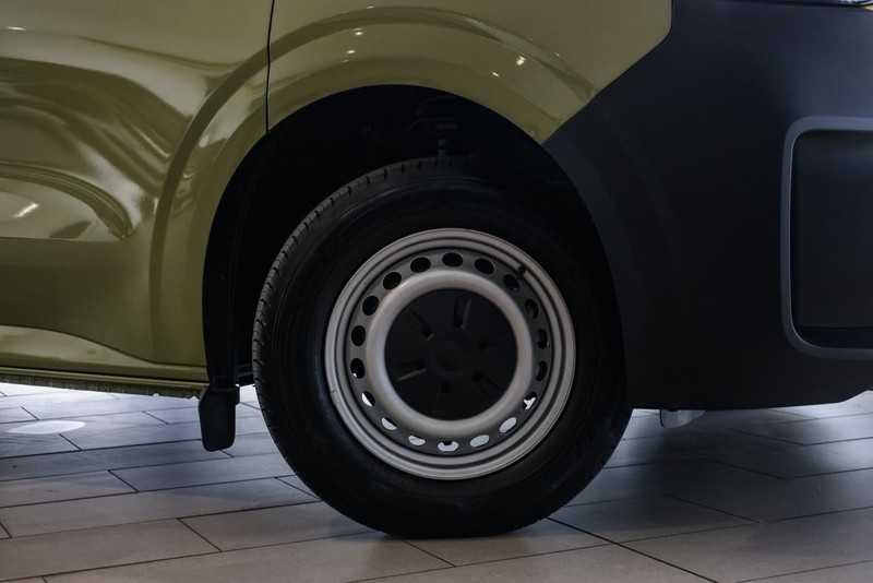 Volkswagen Transporter - Hatfield VW Commercial - Image 2