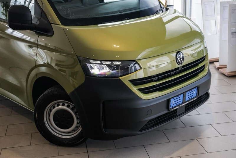 Volkswagen Transporter - Hatfield VW Commercial - Image 6
