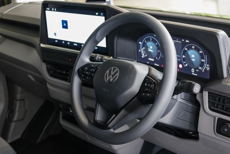 Volkswagen Transporter - Hatfield VW Commercial - Image 13