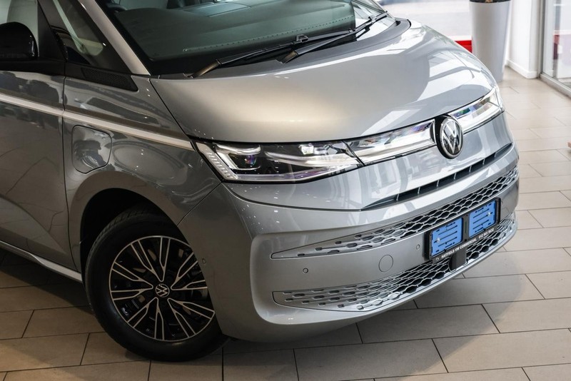 Volkswagen Caravelle - Hatfield VW Commercial - Image 2