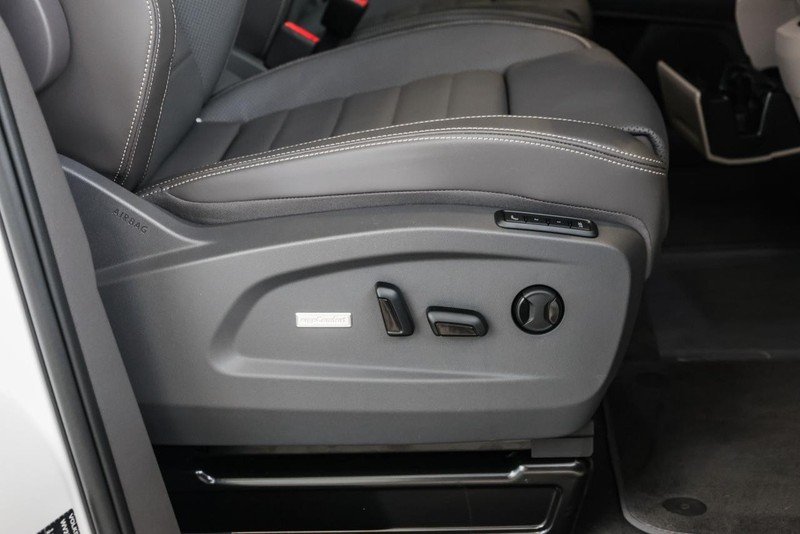 Volkswagen Caravelle - Hatfield VW Commercial - Image 9