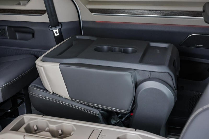 Volkswagen Caravelle - Hatfield VW Commercial - Image 15
