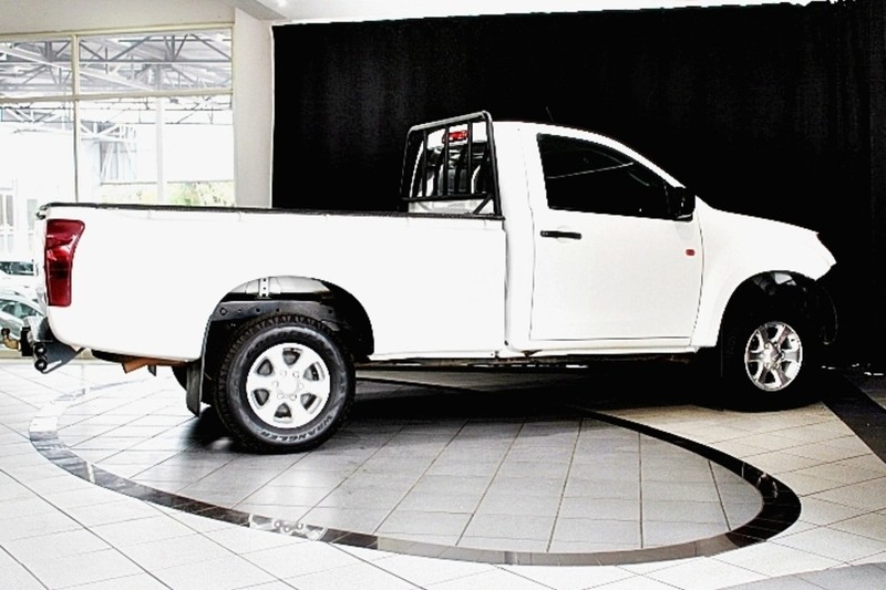 Isuzu D-Max - LisaCars - Image 9