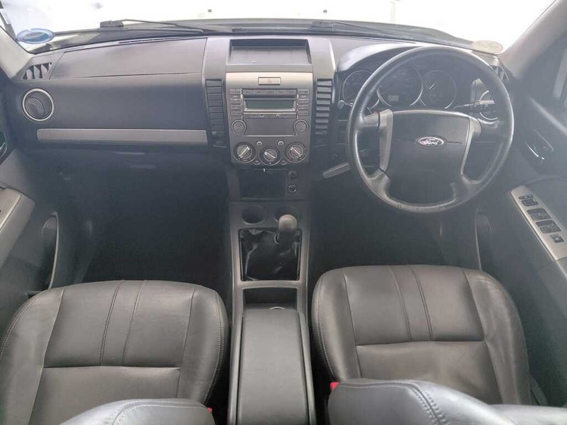 Ford Everest - Stiaan Autos (Pty) Ltd - Image 12