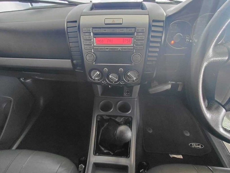 Ford Everest - Stiaan Autos (Pty) Ltd - Image 15