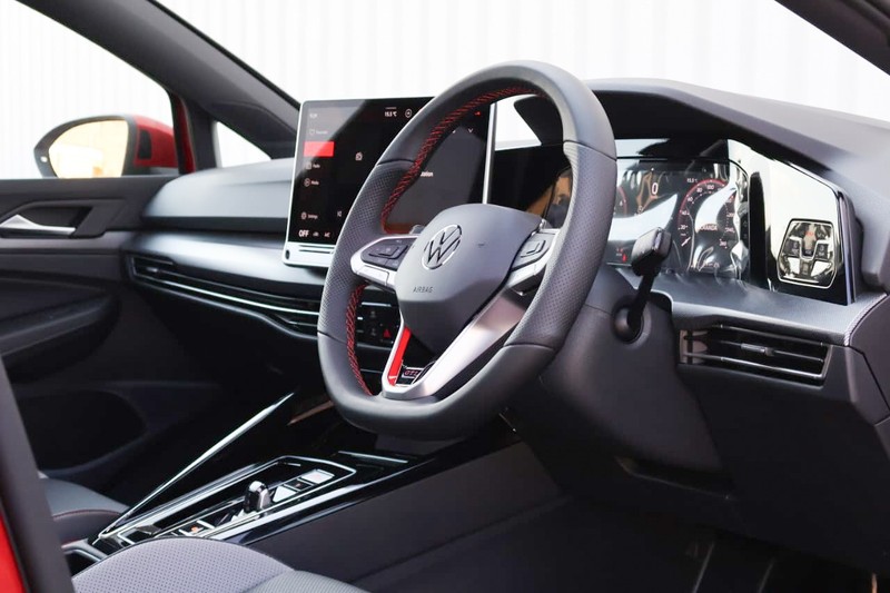 Volkswagen Golf - Hatfield VW Pretoria - Image 26