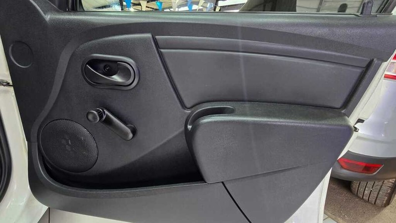 Nissan NP200 - G.I.G Motors - Image 10