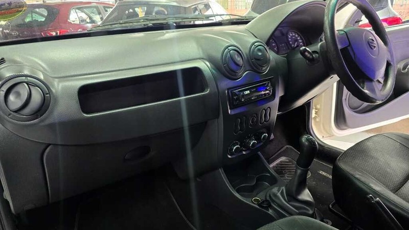 Nissan NP200 - G.I.G Motors - Image 11
