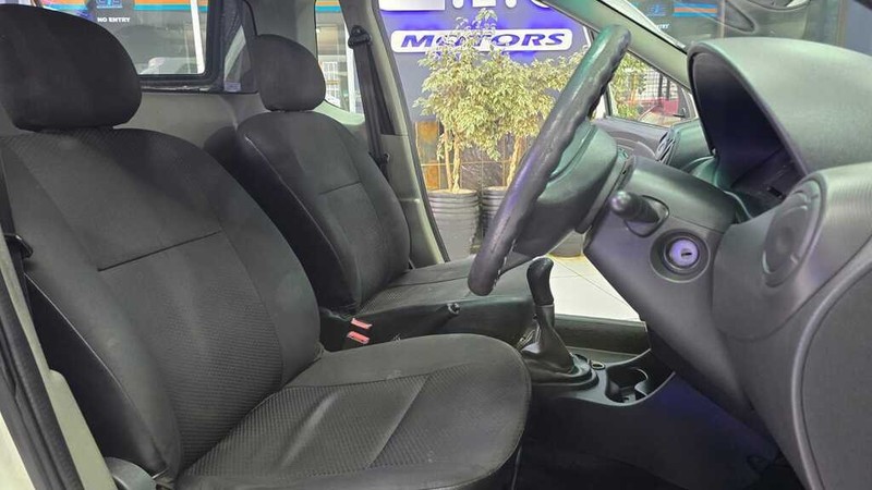 Nissan NP200 - G.I.G Motors - Image 16