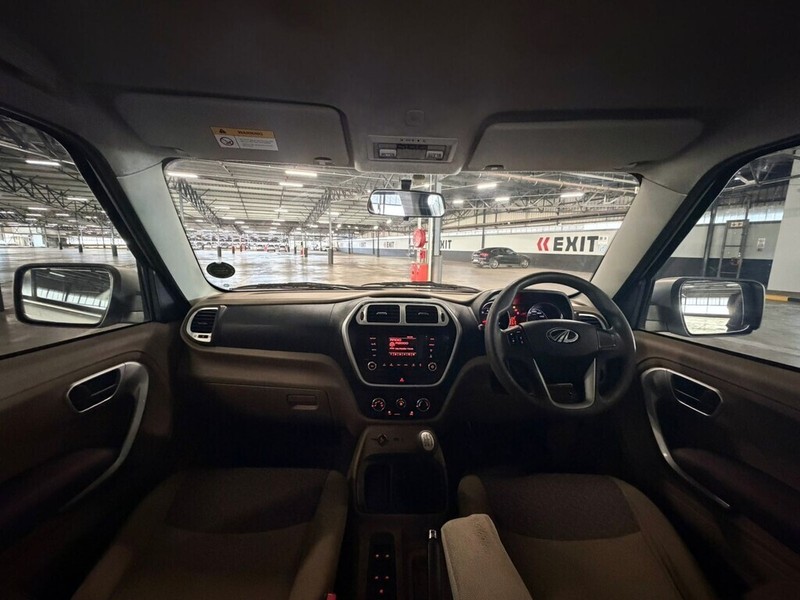 Mahindra TUV300 - Bakwena Auto Sales - Image 13