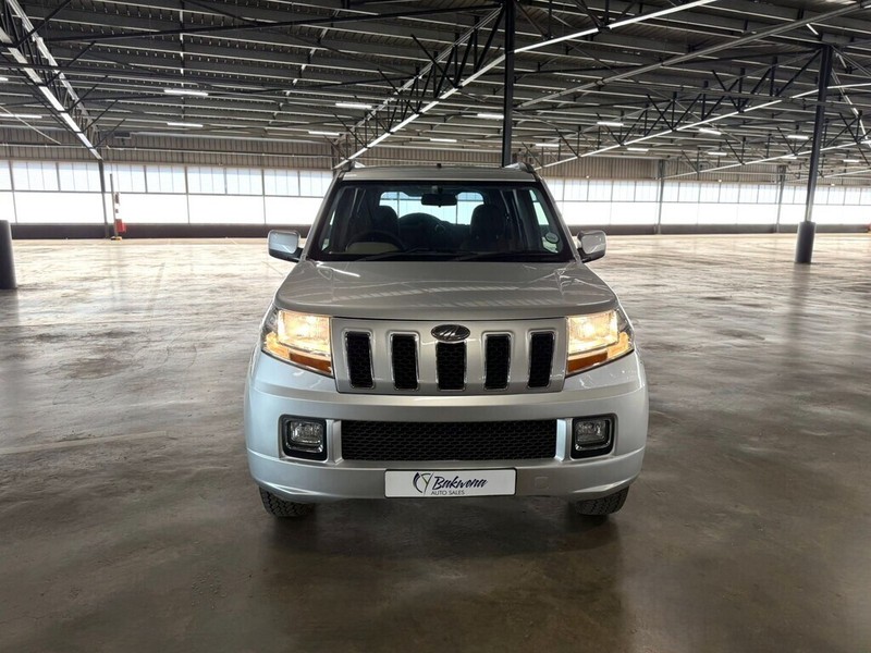 Mahindra TUV300 - Bakwena Auto Sales - Image 2