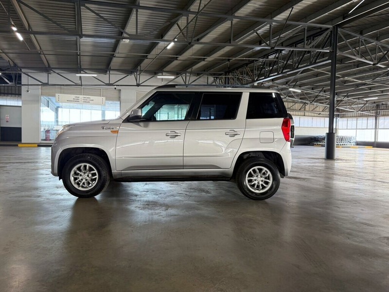 Mahindra TUV300 - Bakwena Auto Sales - Image 4
