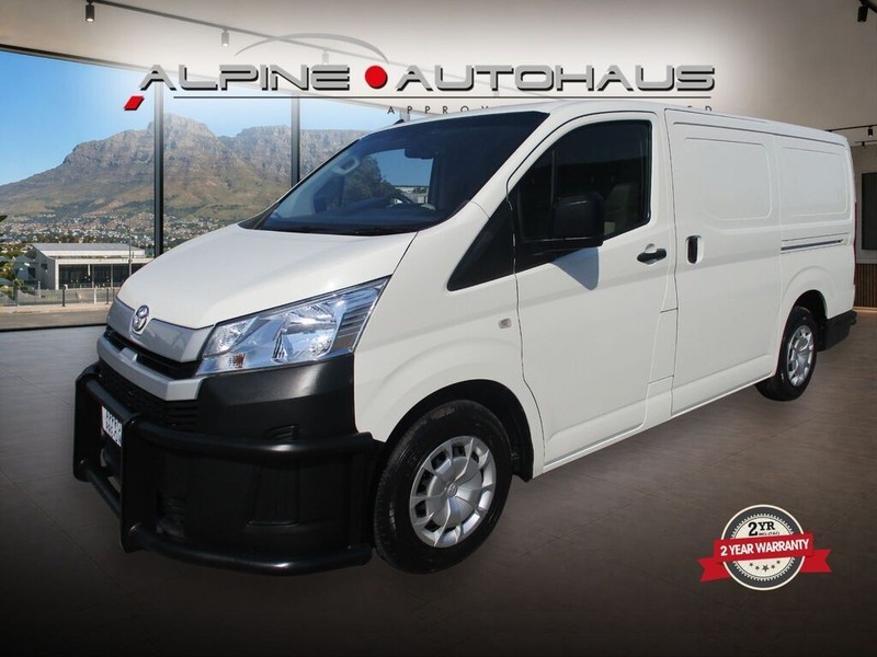 Toyota Quantum - Alpine Autohaus - Image 18